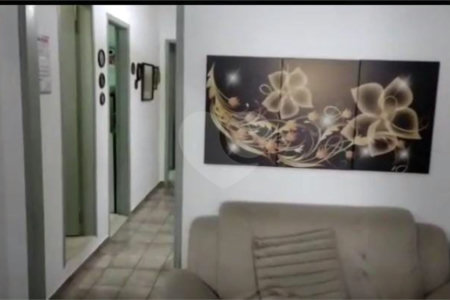 Casa Térrea à venda com 6 quartos em Jardim Rosana, São Paulo, SP