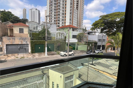 Sobrado à venda com 3 suítes em Vila Regente Feijó, São Paulo, SP