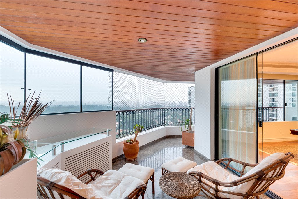Apartamento à venda ou para alugar com 4 suítes em Alto da Boa Vista, São Paulo, SP