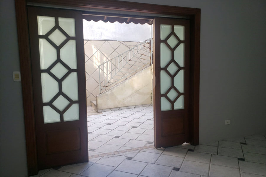 Sobrado à venda com 5 quartos, sendo 3 suítes, em Jaçanã, São Paulo, SP