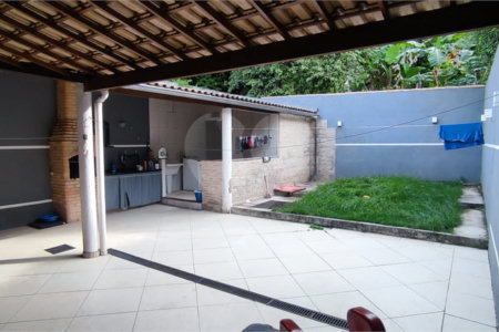 Casa à venda com 3 quartos, sendo 1 suíte, em Campo Grande, Rio de Janeiro, RJ
