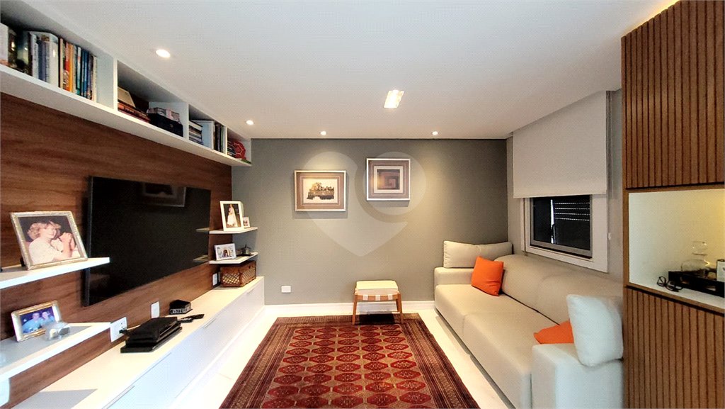 Apartamento à venda com 3 quartos, sendo 1 suíte, em Alto da Boa Vista, São Paulo, SP