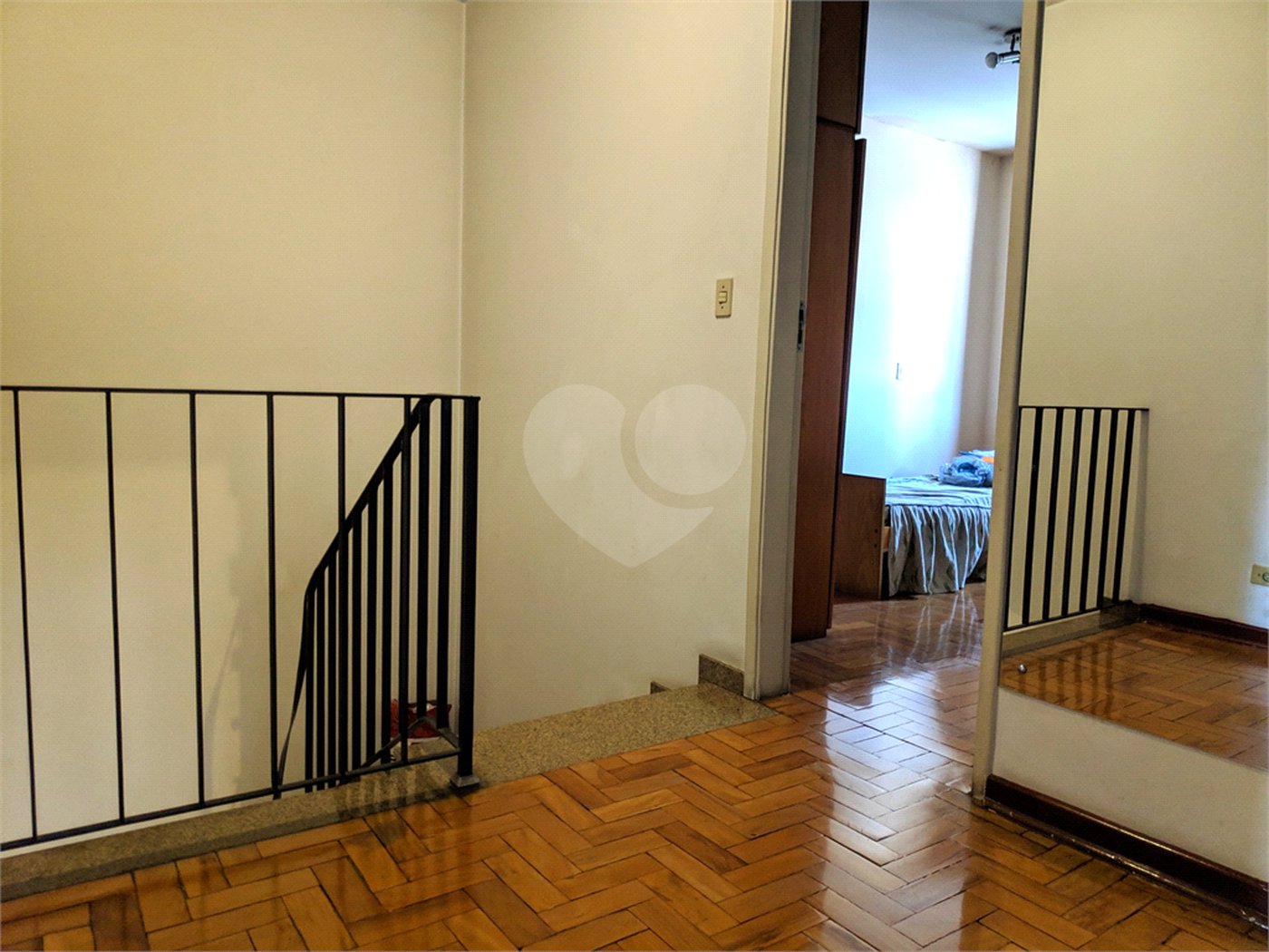 Sobrado à venda com 5 quartos, sendo 1 suíte,  em Vila Nova Conceição, São Paulo, SP