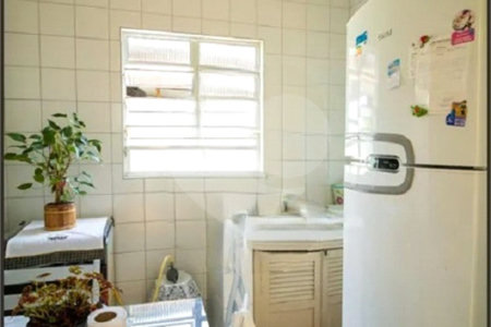 Sobrado à venda com 4 quartos em Vila Brasilina, São Paulo, SP
