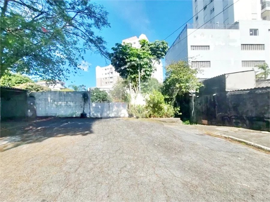 Terreno à venda em Vila Nivi, São Paulo, SP