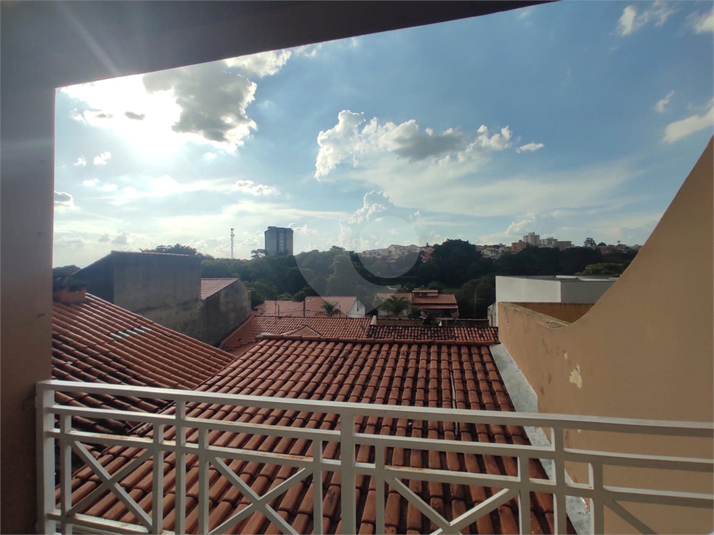 Sobrado à venda com 3 quartos, sendo 1 suíte,  em Jardim Morumbi, Sorocaba, SP