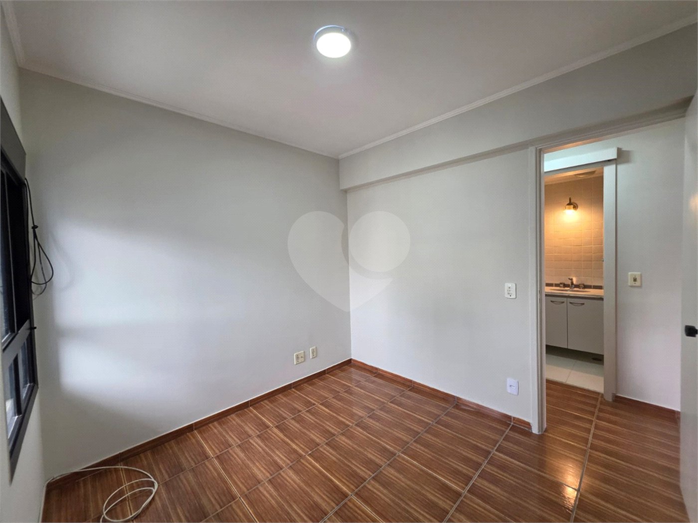 Apartamento à venda com 2 quartos, sendo 1 suíte, em Vila Olímpia, São Paulo, SP
