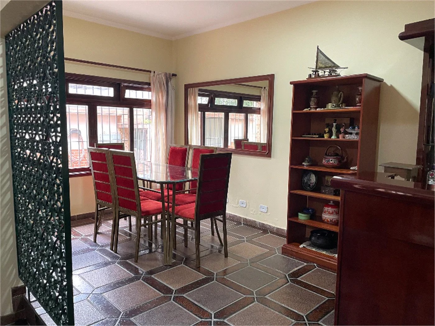 Casa Térrea à venda com 5 quartos, sendo 3 suítes, em Instituto de Previdência, São Paulo, SP