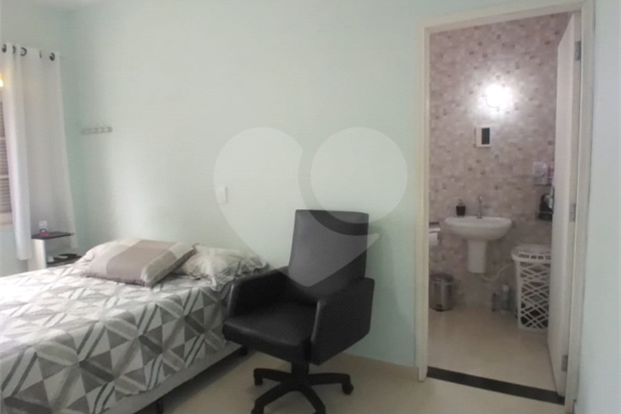 Casa Térrea à venda com 3 suítes em Loty, Itanhaém, SP