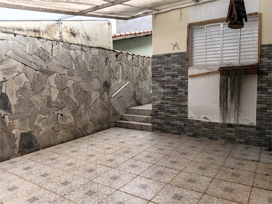 Casa térrea com 2 dormitórios à venda no Reneville, em Mairinque!