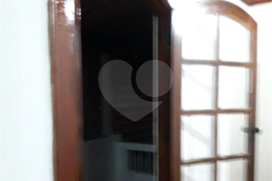 Sobrado à venda com 4 quartos, sendo 2 suítes, em Tremembé, São Paulo, SP