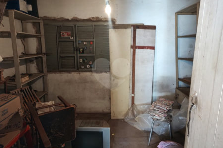 Casa à venda com 2 quartos, sendo 1 suíte, no Centro, Jarinu, SP