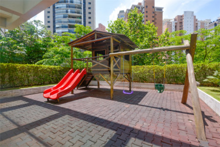 Apartamento à venda com 4 suítes,  em Vila Uberabinha, São Paulo, SP