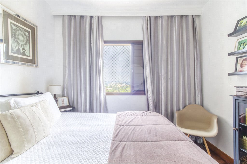 Apartamento à venda com 4 quartos, sendo 3 suítes, em Jardim Monte Kemel, São Paulo, SP