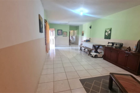 Chácara à venda com 3 quartos, sendo 1 suíte, em Vila Reis, Itapetininga, SP