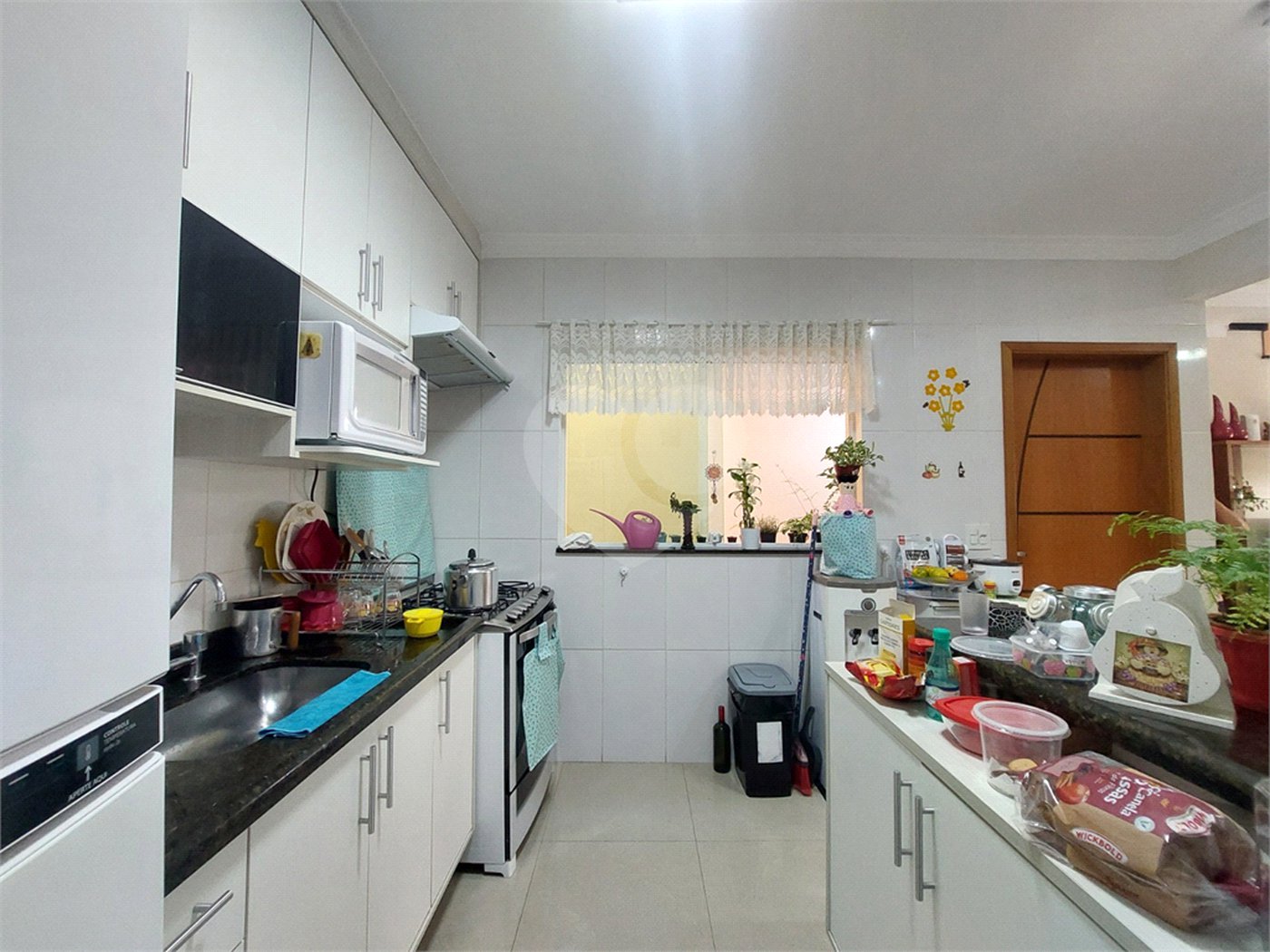 Casa à venda com 3 quartos, sendo 2 suítes,  em Jardim Lallo, São Paulo, SP