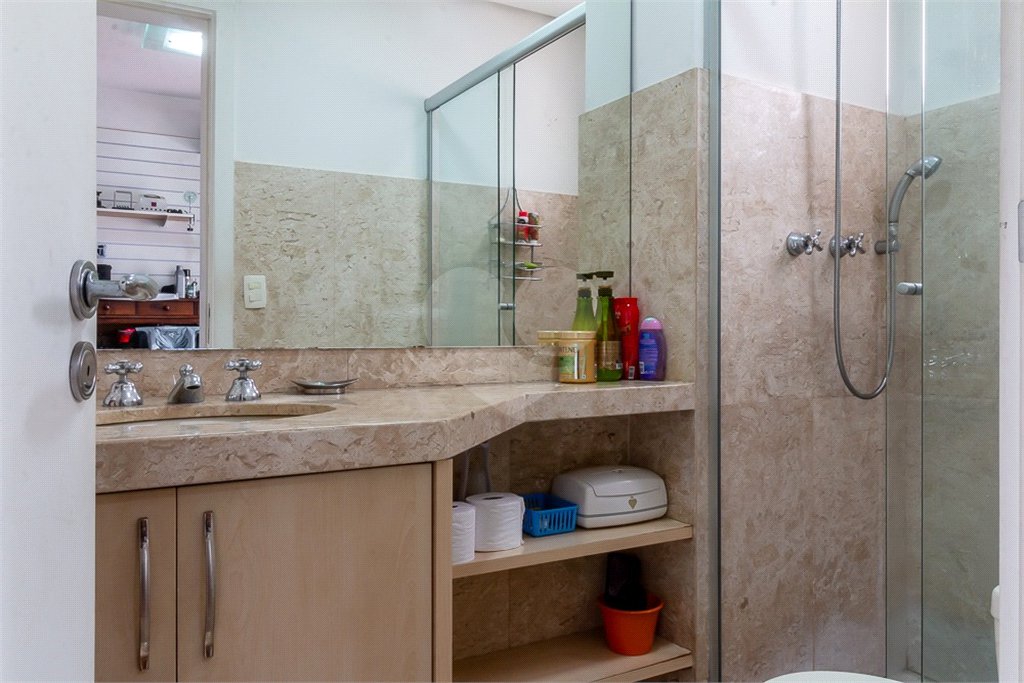Apartamento à venda ou para alugar com 3 suítes em Santa Cecília, São Paulo, SP