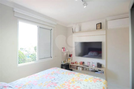 Apartamento à venda com 3 quartos, sendo 1 suíte,  em Vila Matilde, São Paulo, SP