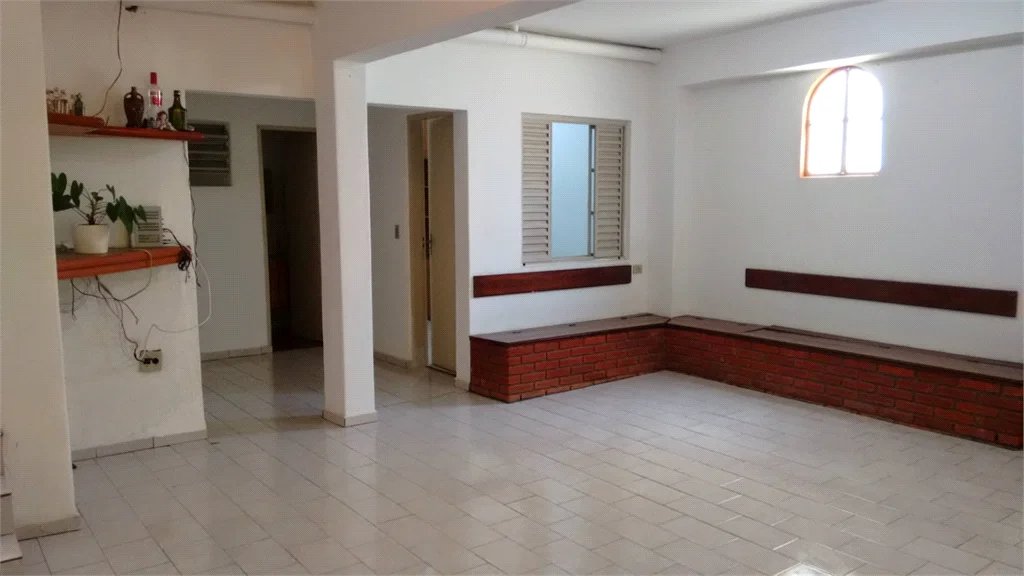 Sobrado à venda com 3 quartos, sendo 1 suíte,  em Jaguaré, São Paulo, SP