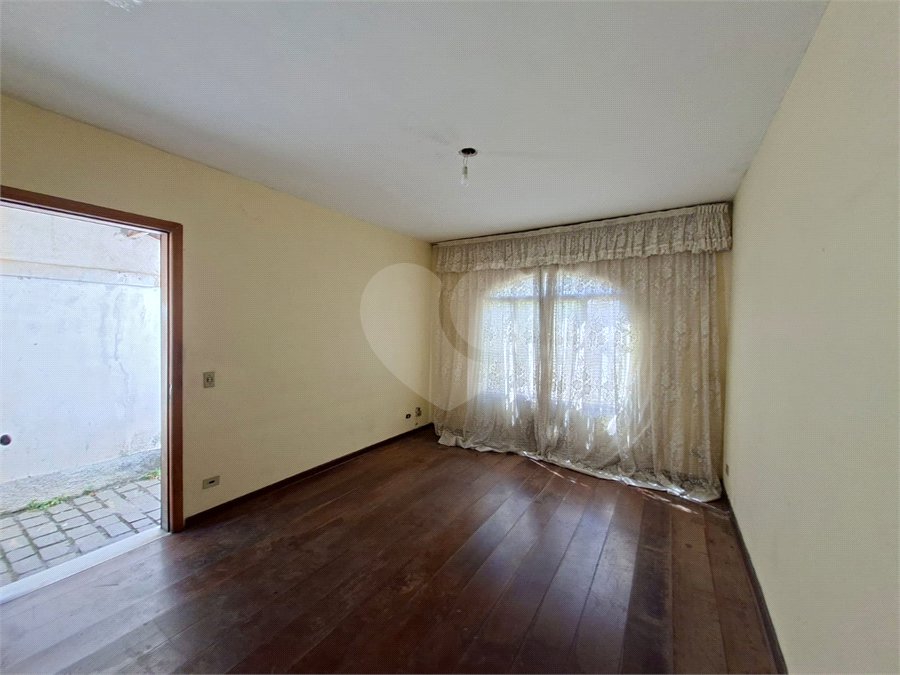 Sobrado à venda com 3 quartos, sendo 1 suíte,  em Jardim Esmeralda, São Paulo, SP