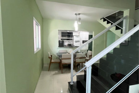 Sobrado à venda com 3 quartos, sendo 1 suíte, em Vila Piauí, São Paulo, SP
