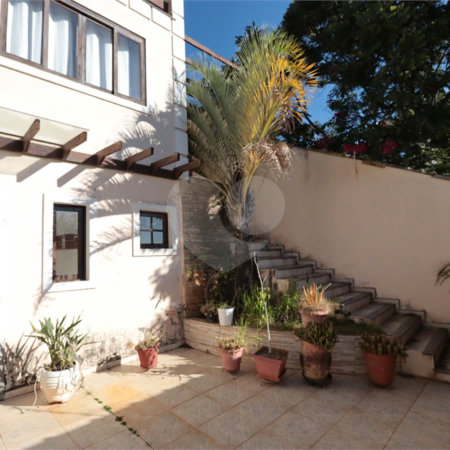 Casa à venda com 4 quartos, sendo 1 suíte, em Jardim Villaça, São Roque, SP
