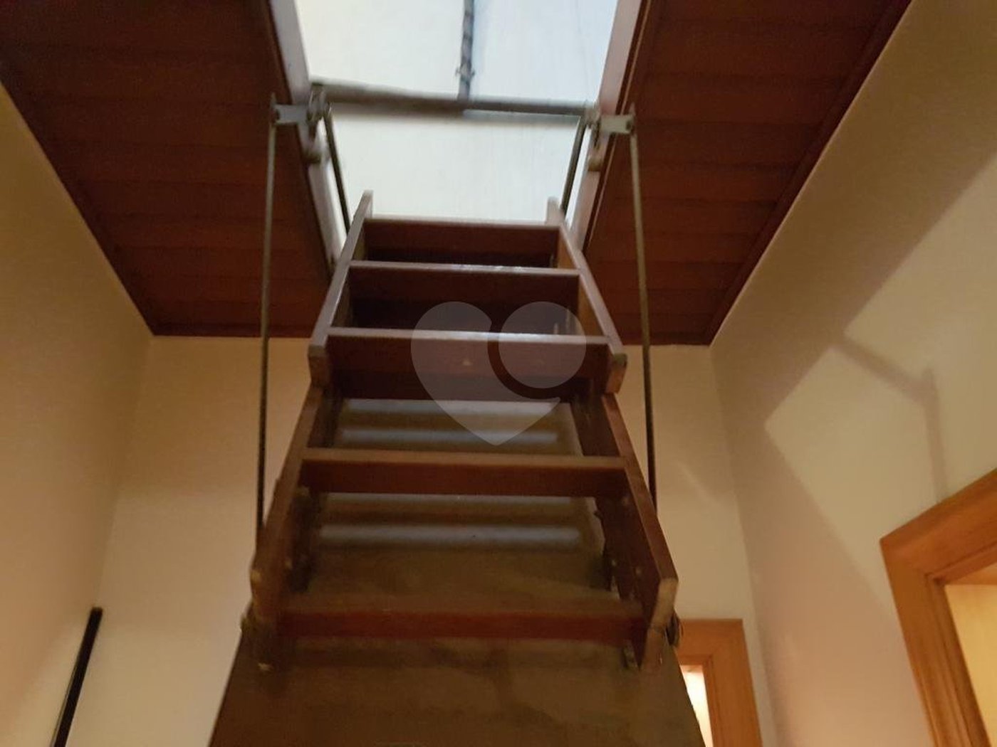 Casa à venda com 4 suítes no condomínio Jardim das Azaléias, São Paulo - SP