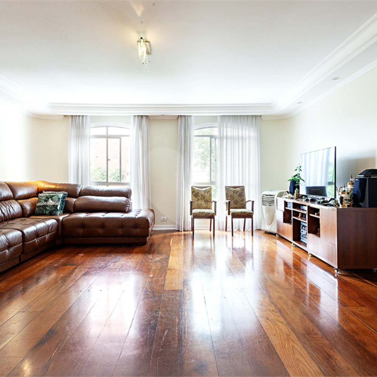 Apartamento à venda com 4 quartos, sendo 1 suíte, em Jardim Marajoara, São Paulo, SP