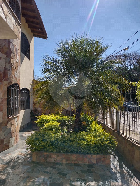 Sobrado à venda com 3 quartos, sendo 2 suítes, em Cidade Cruzeiro do Sul, Suzano, SP