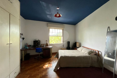 Casa à venda na Vila Monumento - 4 quartos/1 Suíte/1 Vaga