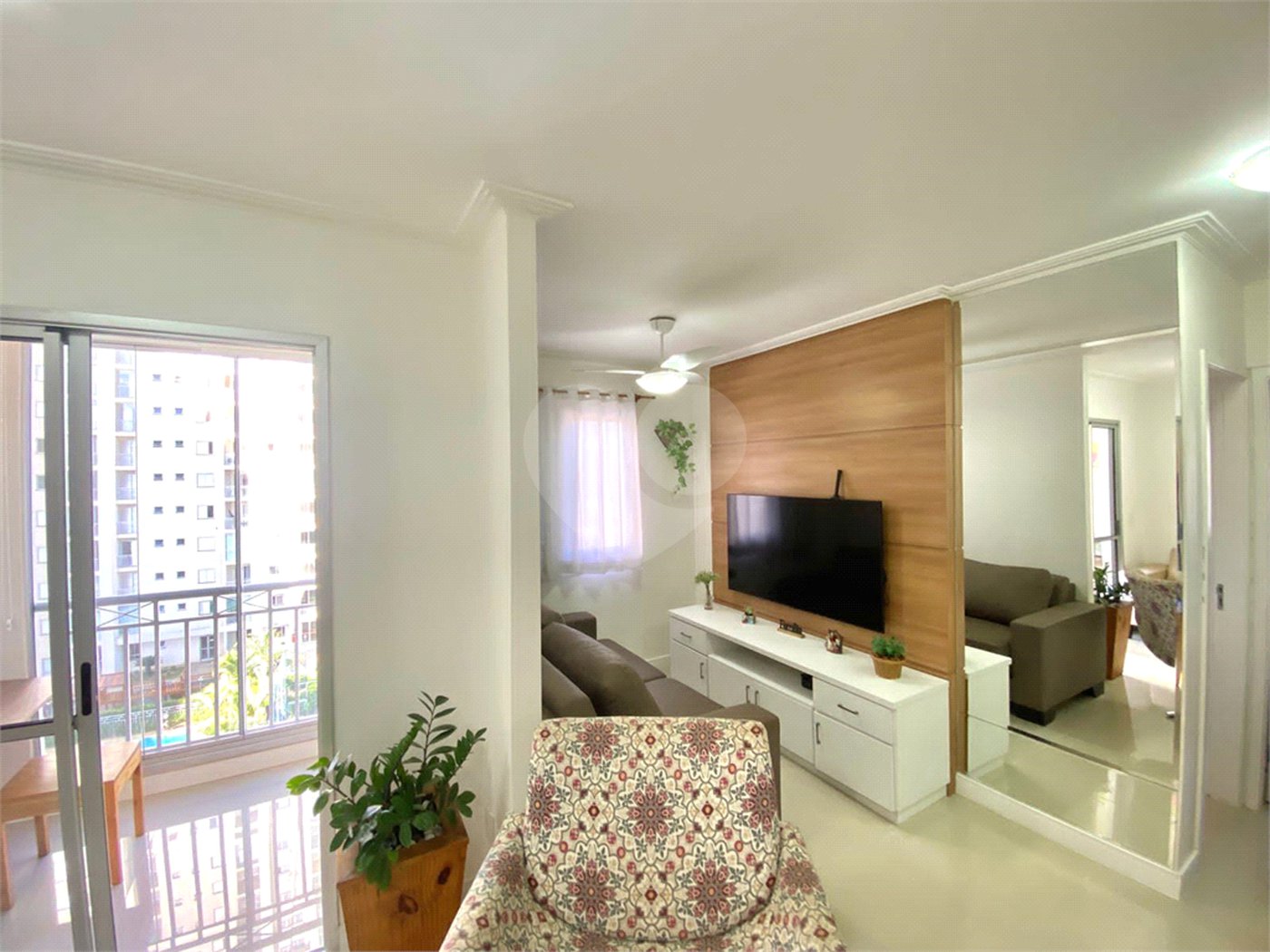 Apartamento à venda com 2 quartos, sendo 1 suíte,  em Água Branca, São Paulo, SP