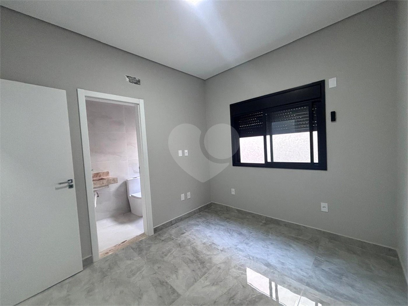 Casa à venda com 3 suítes no condomínio Villagio Wanel, Sorocaba - SP