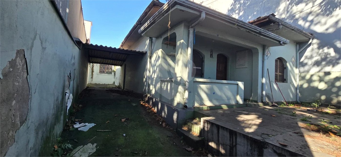 Casa antiga a venda