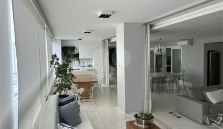 Apartamento à venda ou para alugar com 2 suítes em Água Branca, São Paulo, SP