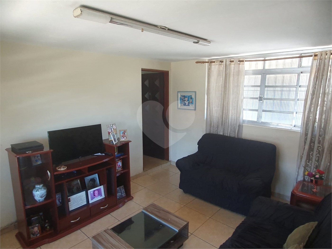 Casa Térrea à venda com 3 quartos, sendo 1 suíte, no Centro, Poá, SP
