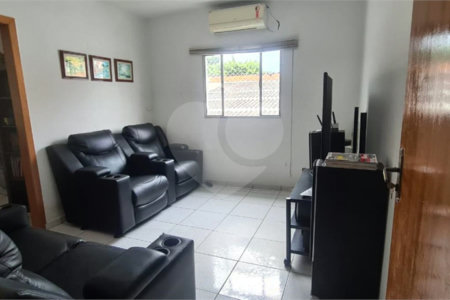 Sobrado à venda com 5 quartos em Vila Germinal, São Paulo, SP