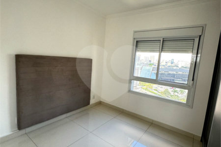 Apartamento à venda com 3 quartos, sendo 1 suíte, em Pinheiros, São Paulo, SP