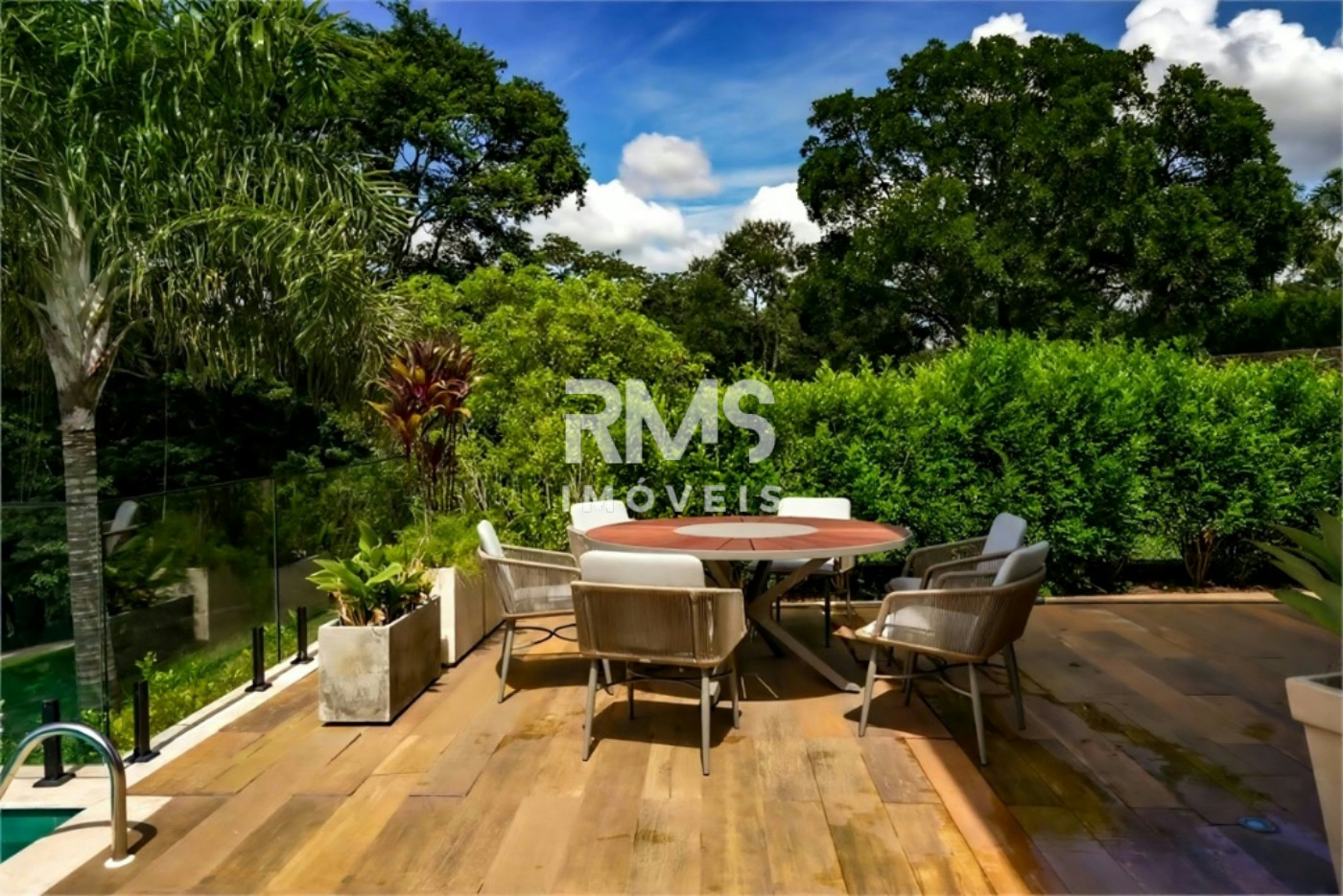 Casa à venda com 5 suítes no condomínio Plaza Athenee, Itu - SP
