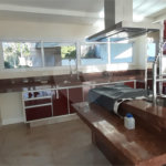 Casa em condomínio à venda ou para alugar com 5 quartos, sendo 3 suítes,  no Centro, Bom Jesus dos Perdões, SP
