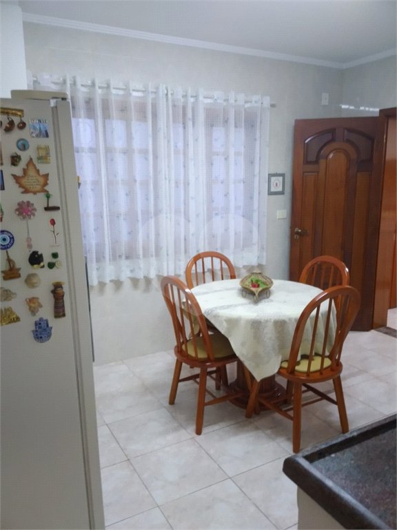 Casa à venda com 4 quartos, sendo 3 suítes, no condomínio Da Serra, São Paulo - SP