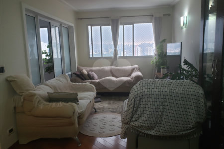 Apartamento à venda com 3 quartos, sendo 1 suíte, em Alto da Boa Vista, São Paulo, SP