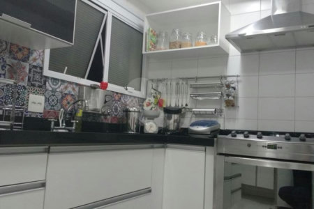 Apartamento à venda com 3 quartos, sendo 1 suíte,  em Vila Leopoldina, São Paulo, SP