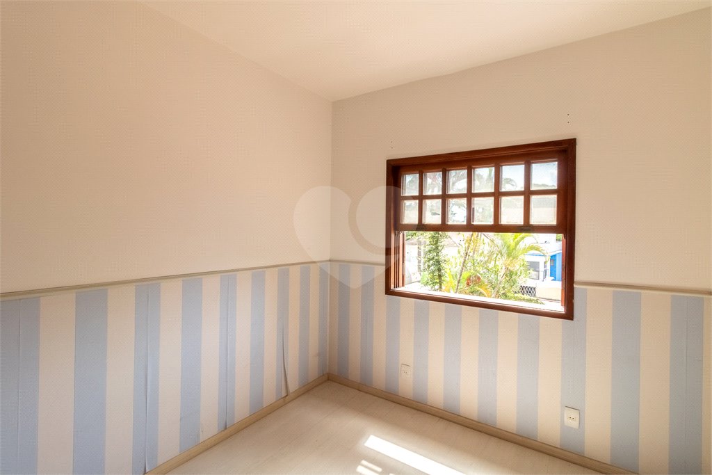 Sobrado à venda com 5 quartos, sendo 3 suítes, em Alto da Boa Vista, São Paulo, SP