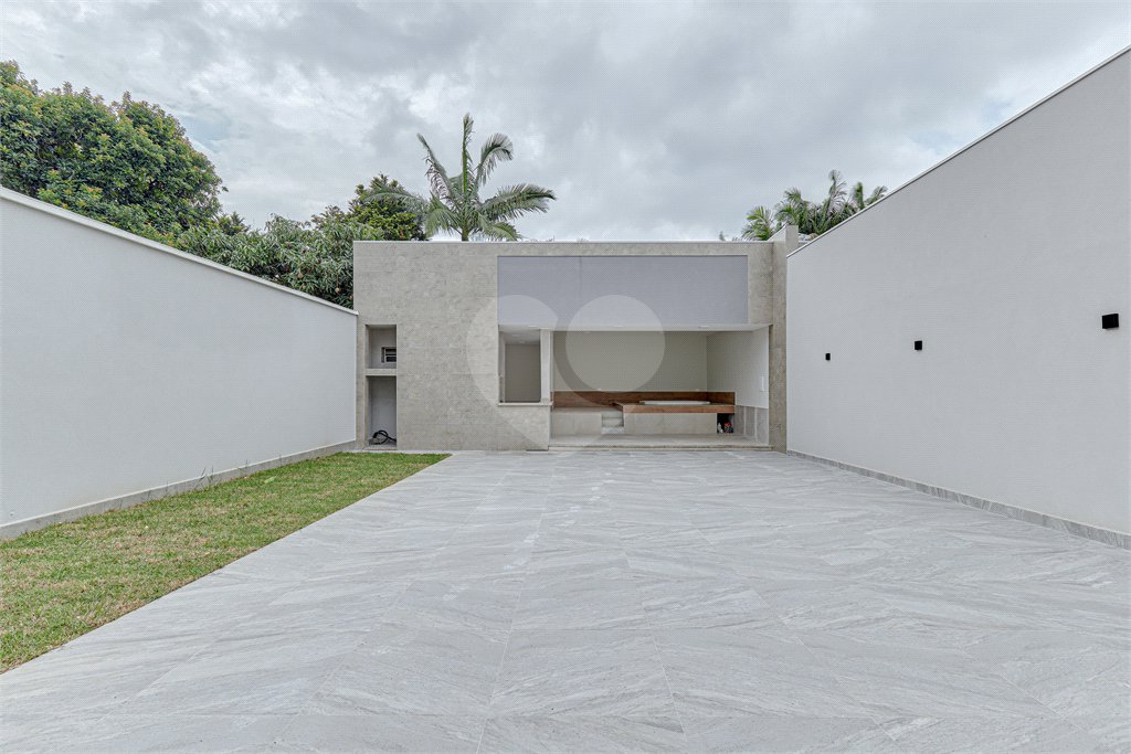 Casa à venda com 4 suítes no condomínio Carmen, São Paulo - SP