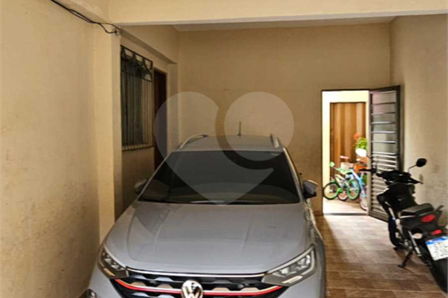 Sobrado à venda com 9 quartos em Vila Sabrina, São Paulo, SP