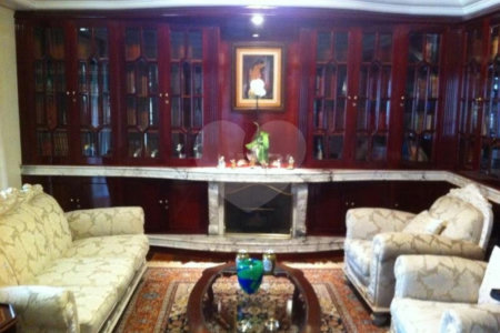 Apartamento à venda com 4 suítes em Real Parque, São Paulo, SP