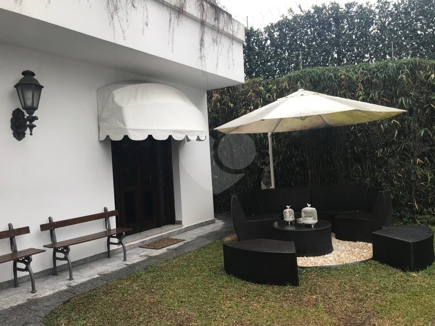 Casa à venda com 5 quartos, sendo 2 suítes,  em Jardim Everest, São Paulo, SP