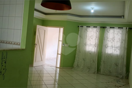 Casa Térrea à venda com 3 quartos, sendo 1 suíte, em Vila Nova, Salto, SP