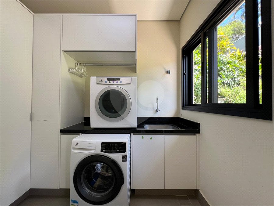 Casa à venda com 3 suítes no condomínio Vinhas da Vista Alegre - Lado Sede, Vinhedo - SP