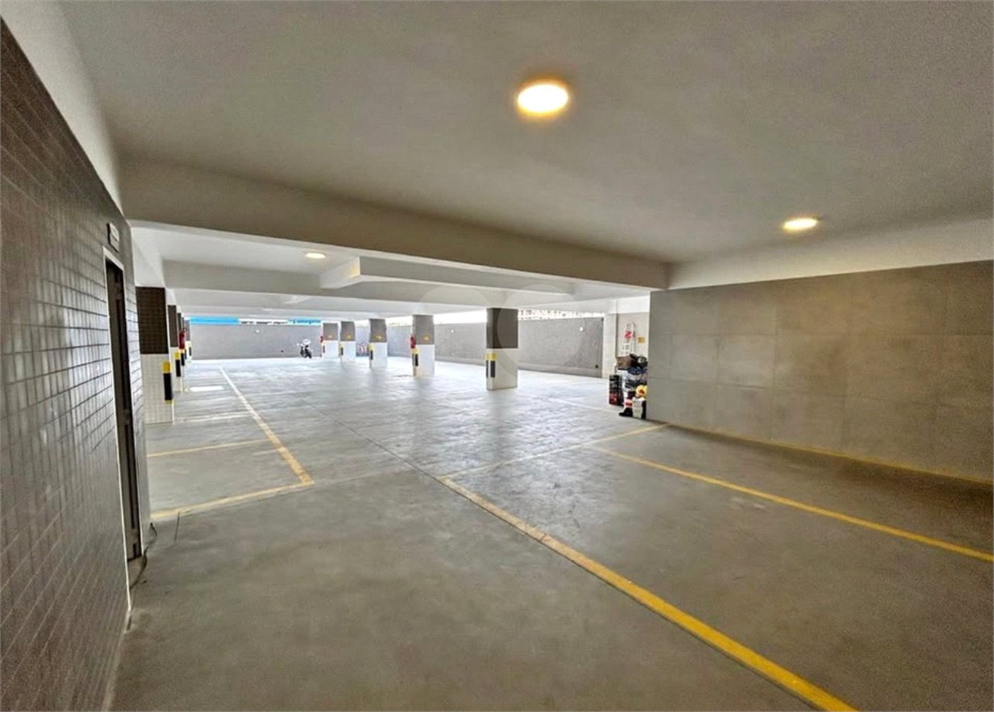 Apartamento à venda com 2 quartos, sendo 1 suíte, em Nova São Pedro, São Pedro da Aldeia, RJ